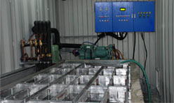 Large direct refrigeration block ice machine